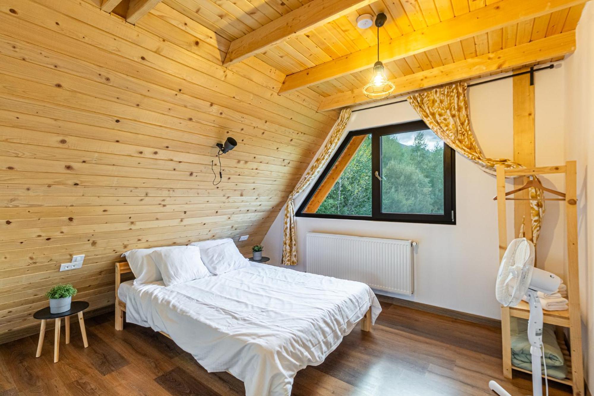 Cabana Timbernest Μπραν Εξωτερικό φωτογραφία